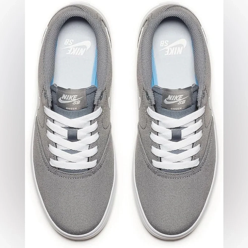 Nike SB Check Solarsoft Canvas Grey White Skate Shoes 921464-002 Mens 8.5